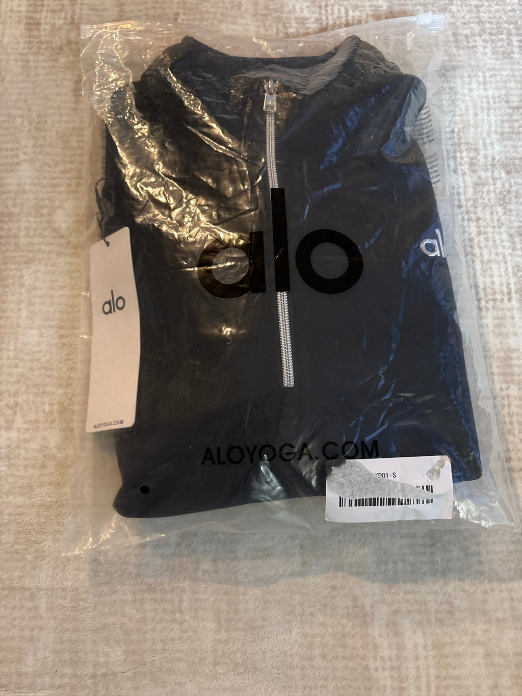alo quarter zip ￼